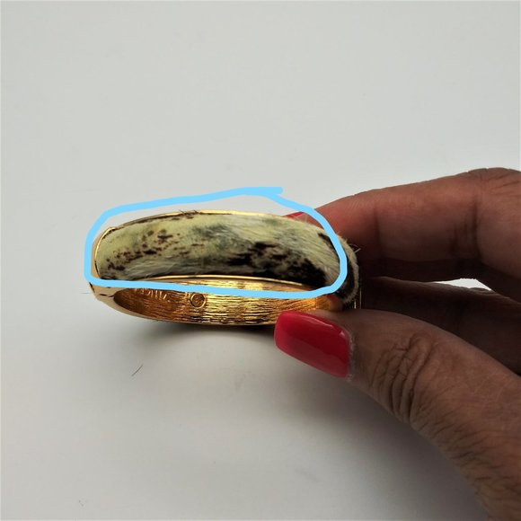 Vince Camuto Zebra Print Call of the Wild Hinged Bangle - Picture 10 of 11